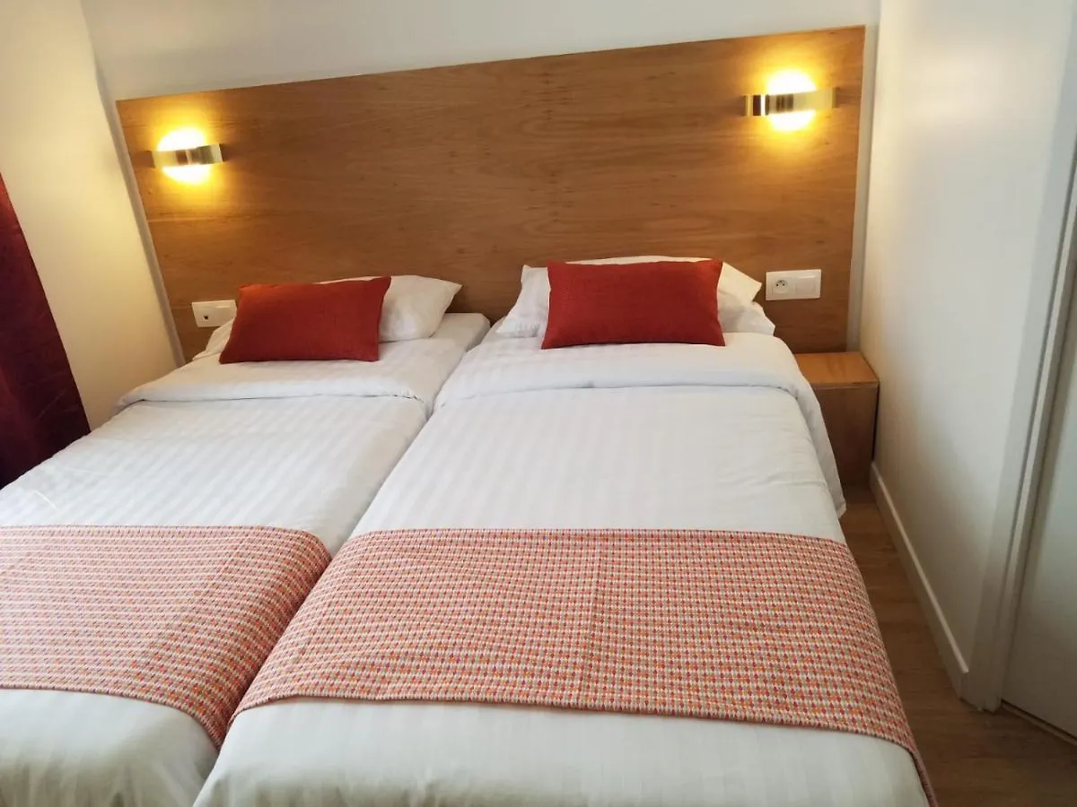 Dupleixadiama Hotel